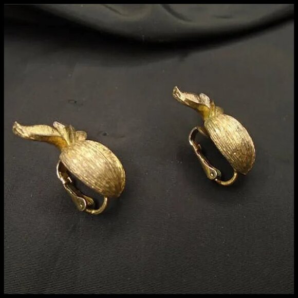 Vintage Sarah Coventry Apple Clip On Earrings, Retro Clipons - Picture 7 of 13